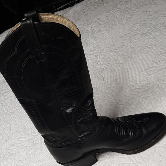 J. CHISHOLM Black Leather Boots - Picture 7 of 16